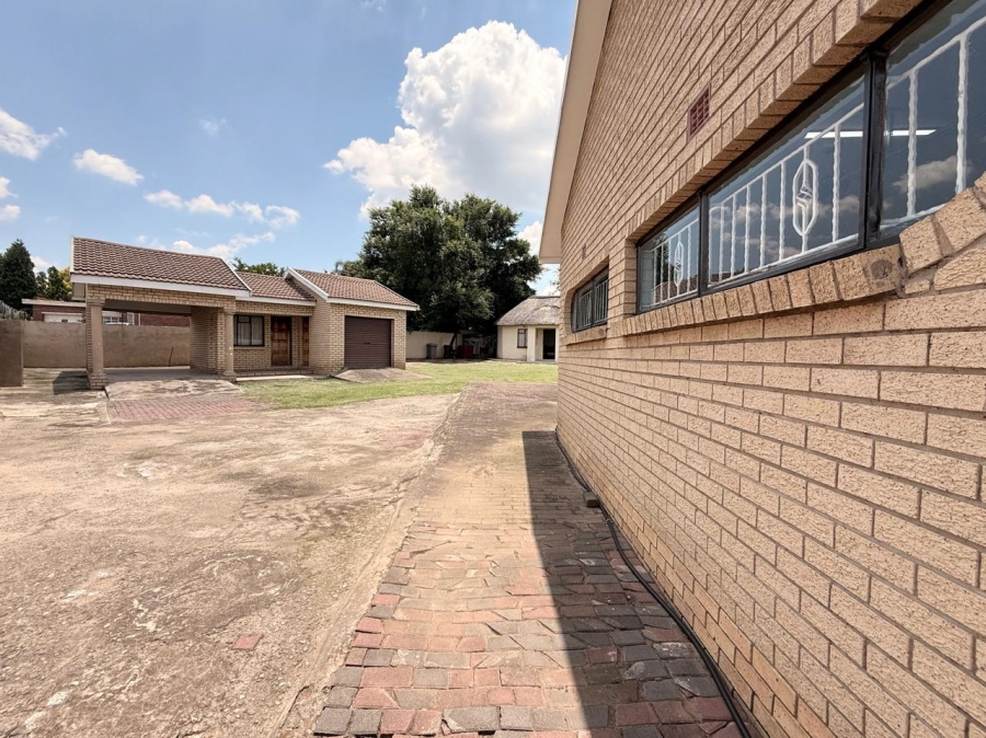 4 Bedroom Property for Sale in Aviary Hill KwaZulu-Natal