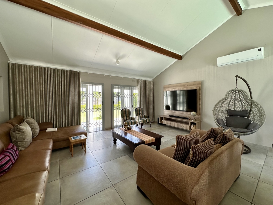 7 Bedroom Property for Sale in Meer En See KwaZulu-Natal