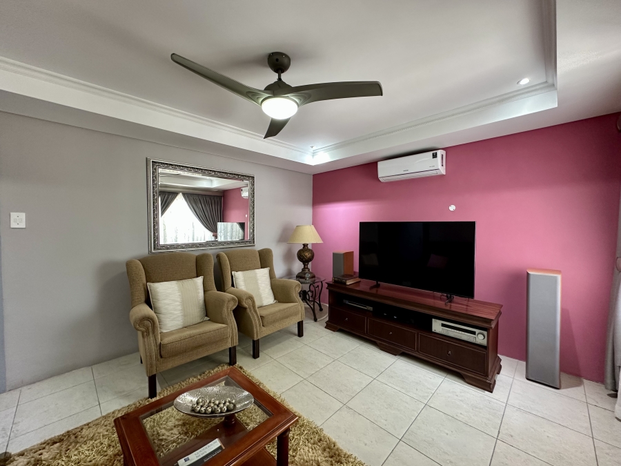 7 Bedroom Property for Sale in Meer En See KwaZulu-Natal