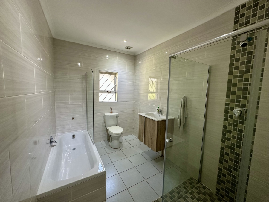 7 Bedroom Property for Sale in Meer En See KwaZulu-Natal