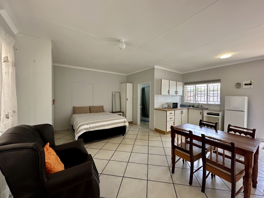 7 Bedroom Property for Sale in Meer En See KwaZulu-Natal