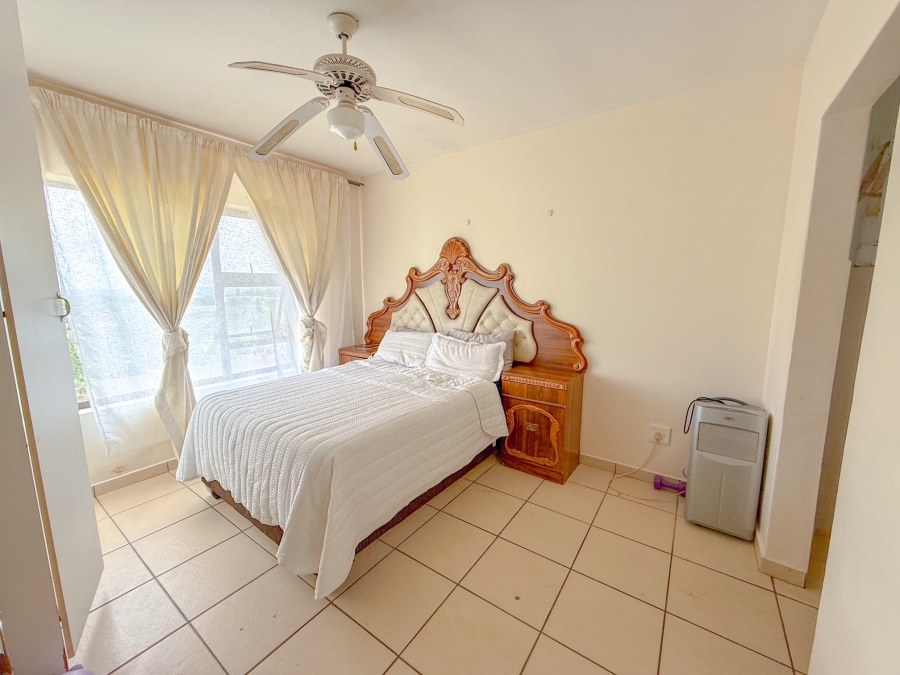 2 Bedroom Property for Sale in Empangeni Central KwaZulu-Natal