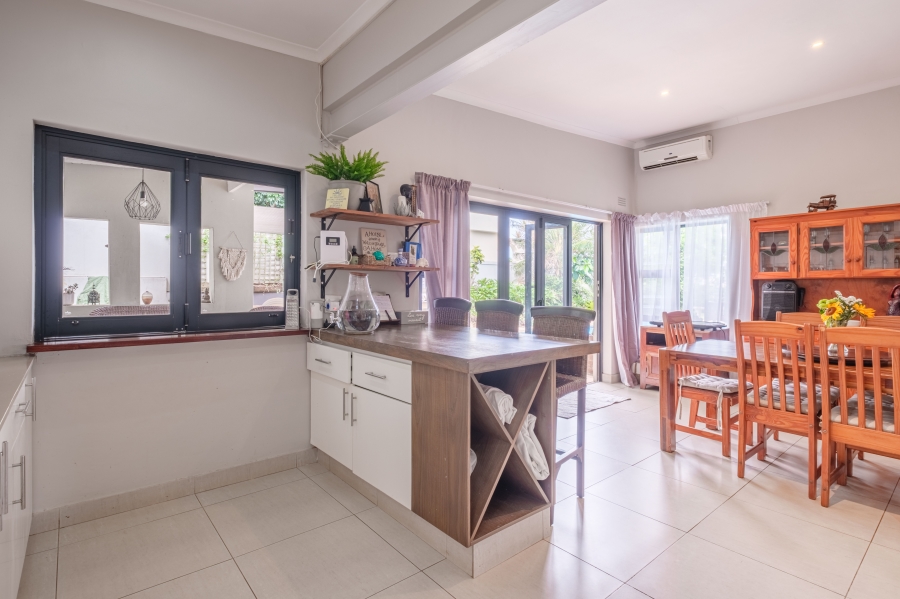 5 Bedroom Property for Sale in Ballito Central KwaZulu-Natal