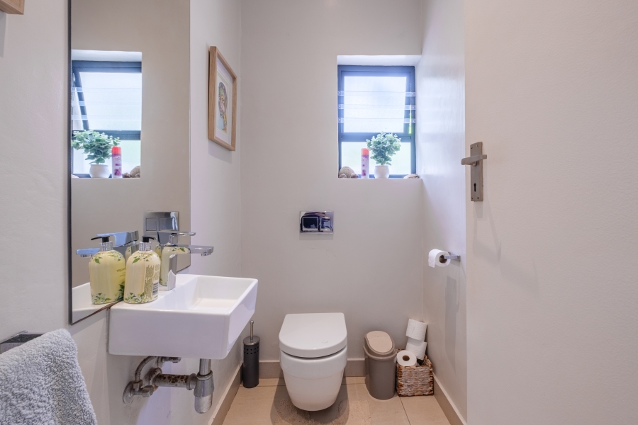 5 Bedroom Property for Sale in Ballito Central KwaZulu-Natal