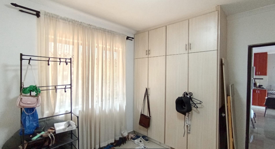 2 Bedroom Property for Sale in Amanzimtoti KwaZulu-Natal