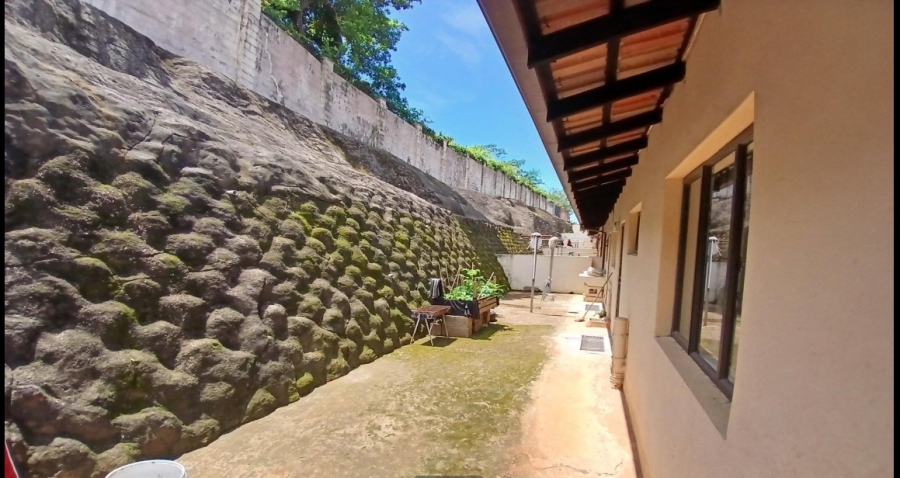 2 Bedroom Property for Sale in Amanzimtoti KwaZulu-Natal