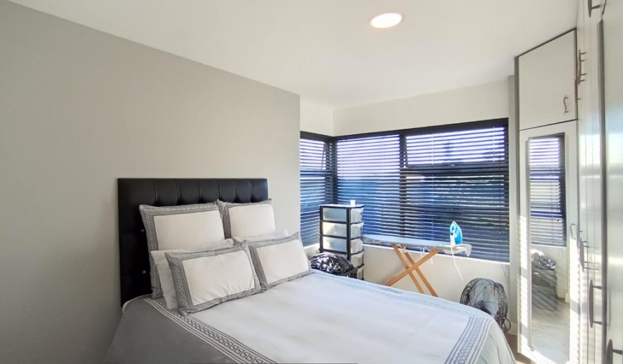 3 Bedroom Property for Sale in Umbogintwini KwaZulu-Natal