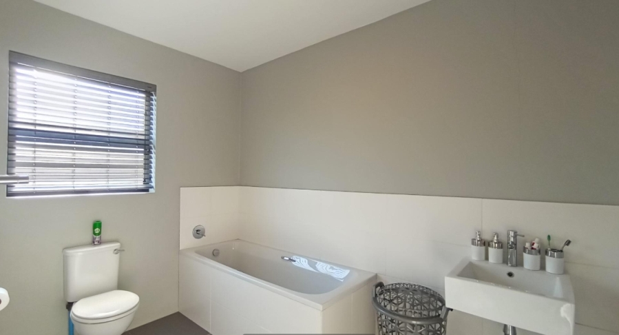 3 Bedroom Property for Sale in Umbogintwini KwaZulu-Natal