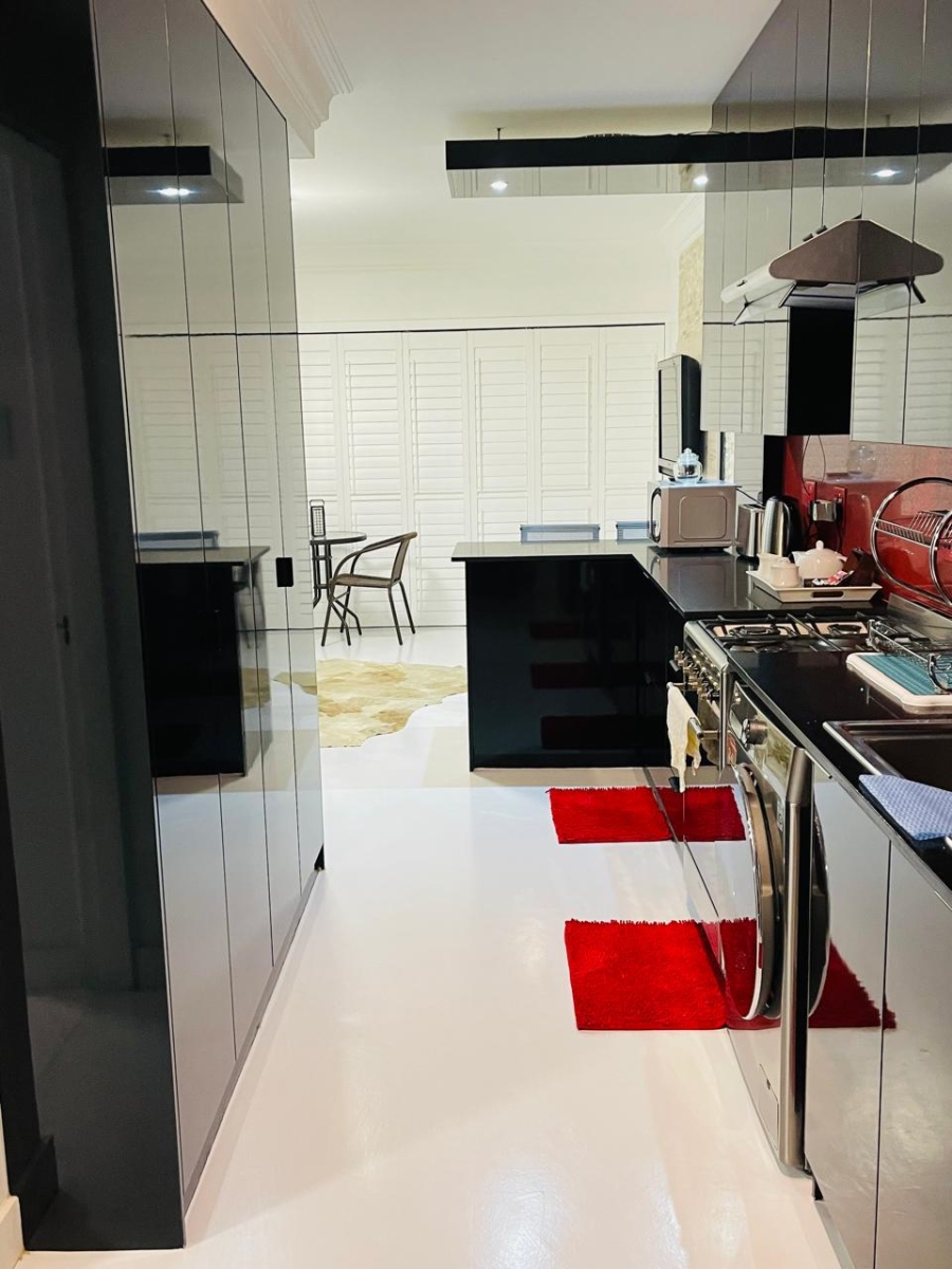 1 Bedroom Property for Sale in Umhlanga Ridge KwaZulu-Natal