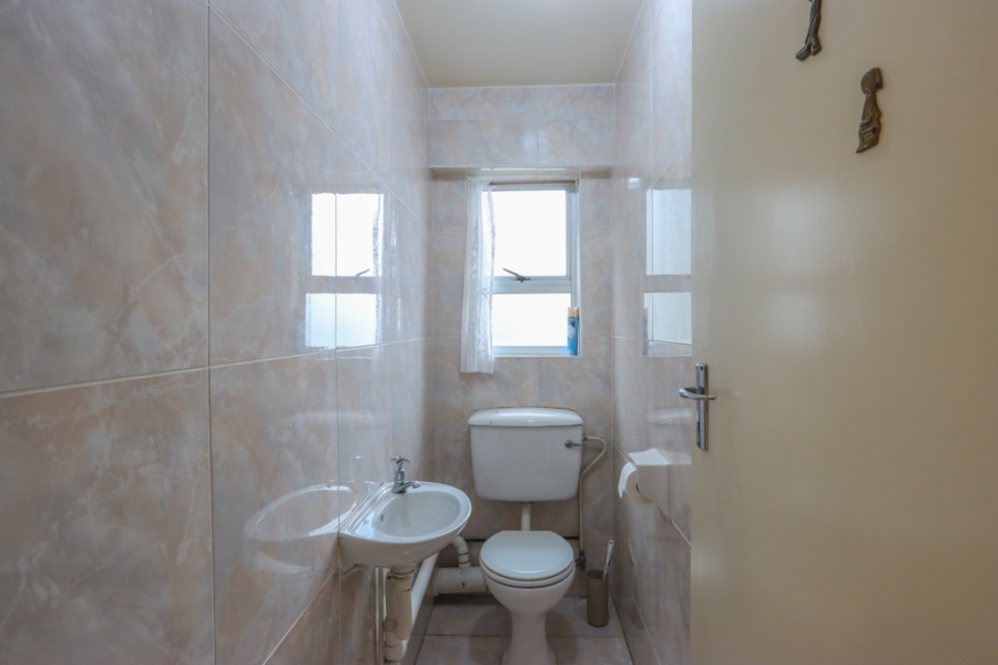 2 Bedroom Property for Sale in Amanzimtoti KwaZulu-Natal