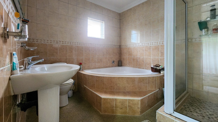 4 Bedroom Property for Sale in Seaward Estate KwaZulu-Natal