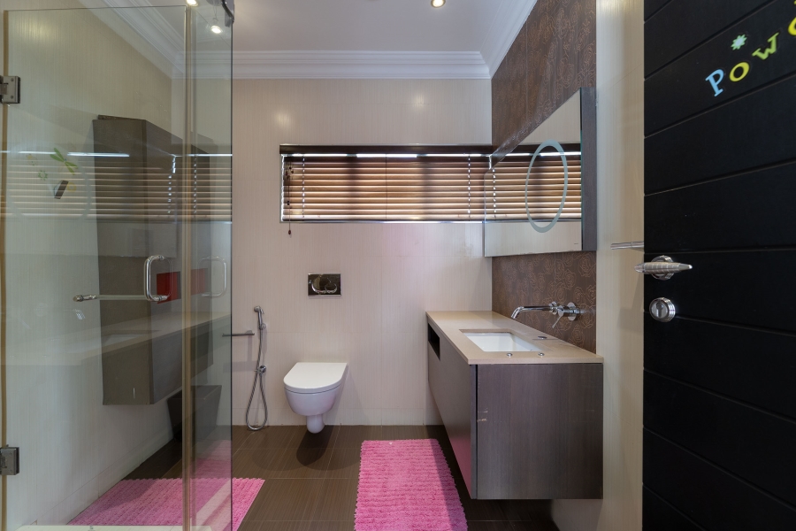 8 Bedroom Property for Sale in La Lucia KwaZulu-Natal