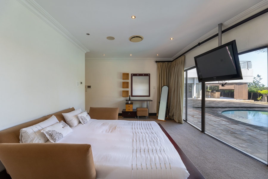 8 Bedroom Property for Sale in La Lucia KwaZulu-Natal