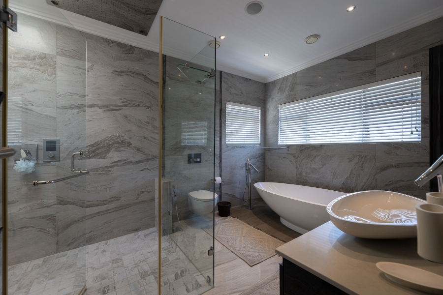 8 Bedroom Property for Sale in La Lucia KwaZulu-Natal