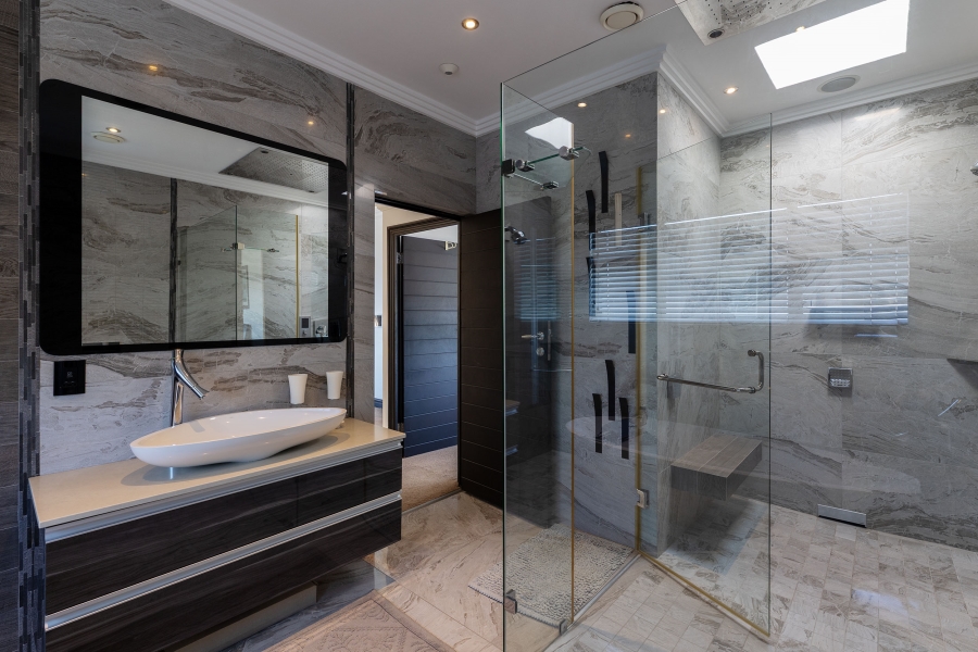 8 Bedroom Property for Sale in La Lucia KwaZulu-Natal