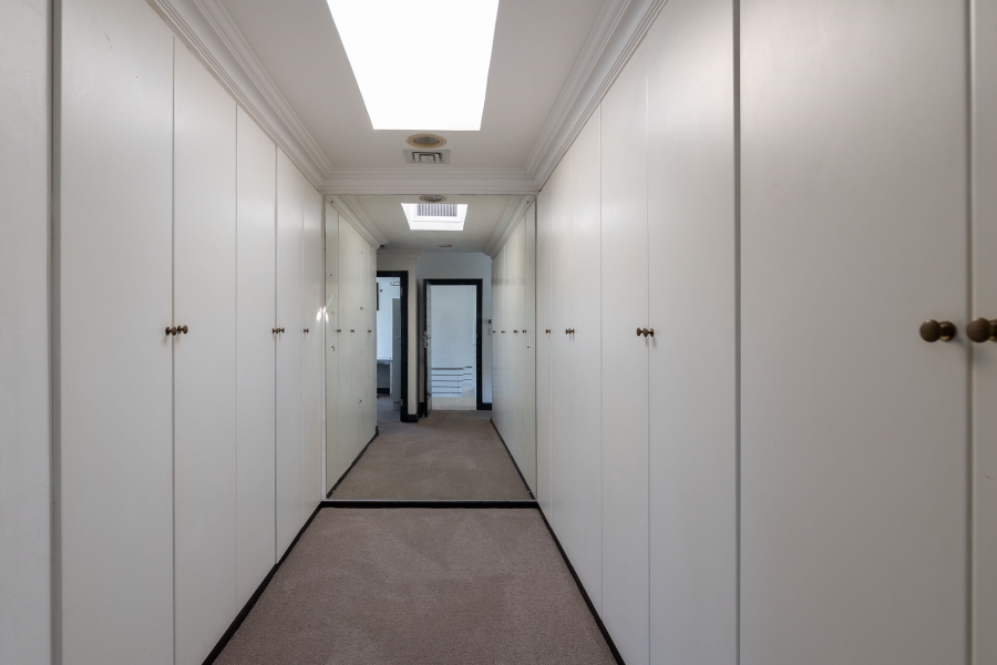 8 Bedroom Property for Sale in La Lucia KwaZulu-Natal