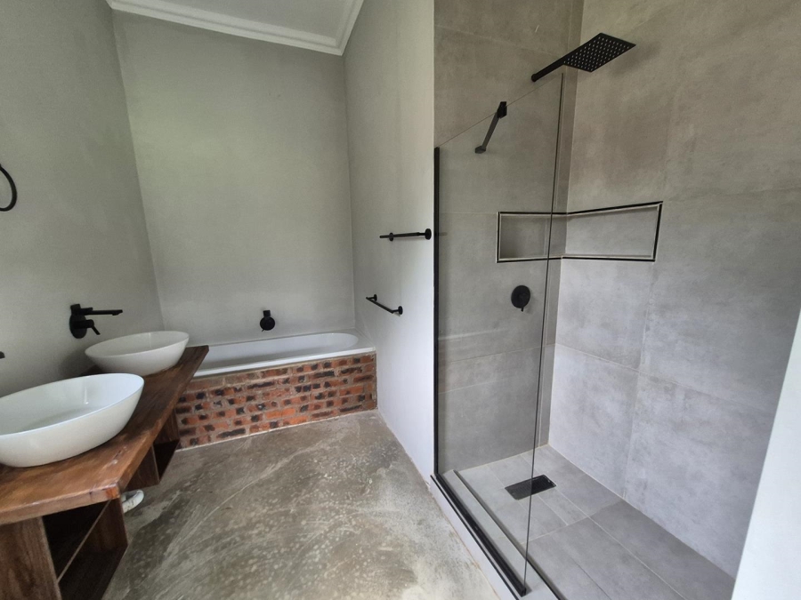 3 Bedroom Property for Sale in Worlds View KwaZulu-Natal