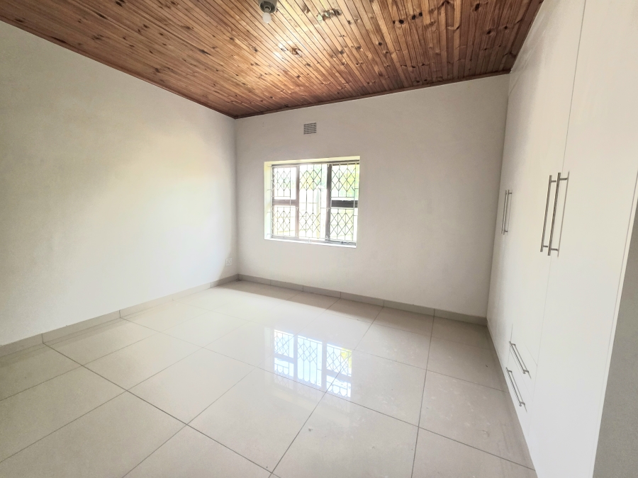 To Let 4 Bedroom Property for Rent in Noordsig KwaZulu-Natal