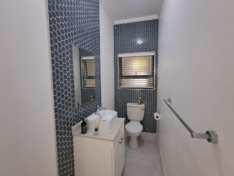 4 Bedroom Property for Sale in Palm Lakes Estate KwaZulu-Natal