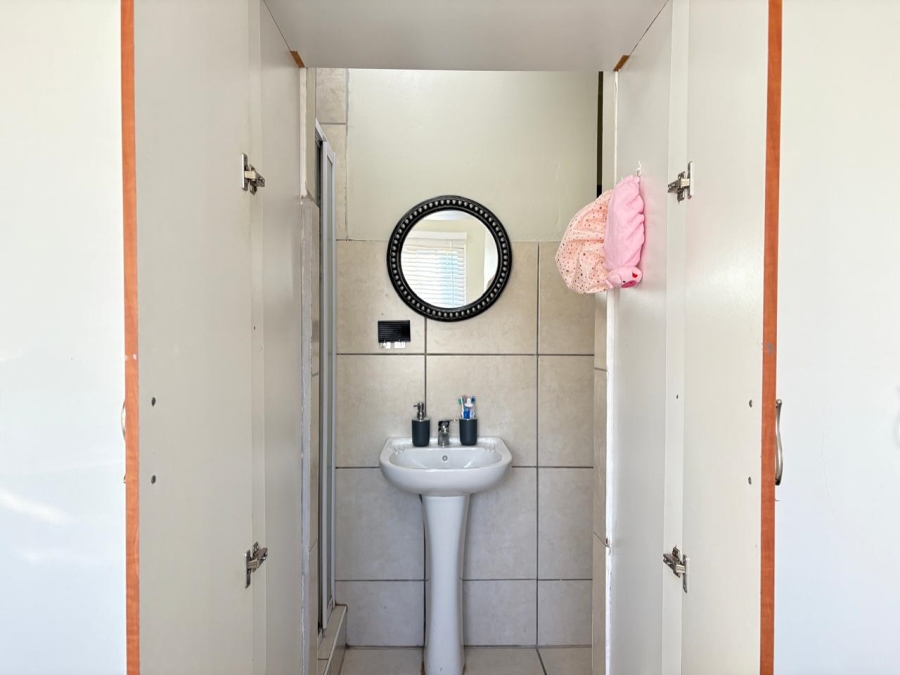 To Let 2 Bedroom Property for Rent in Shulton Park KwaZulu-Natal