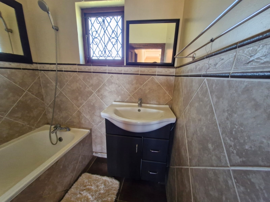 2 Bedroom Property for Sale in Northdene KwaZulu-Natal