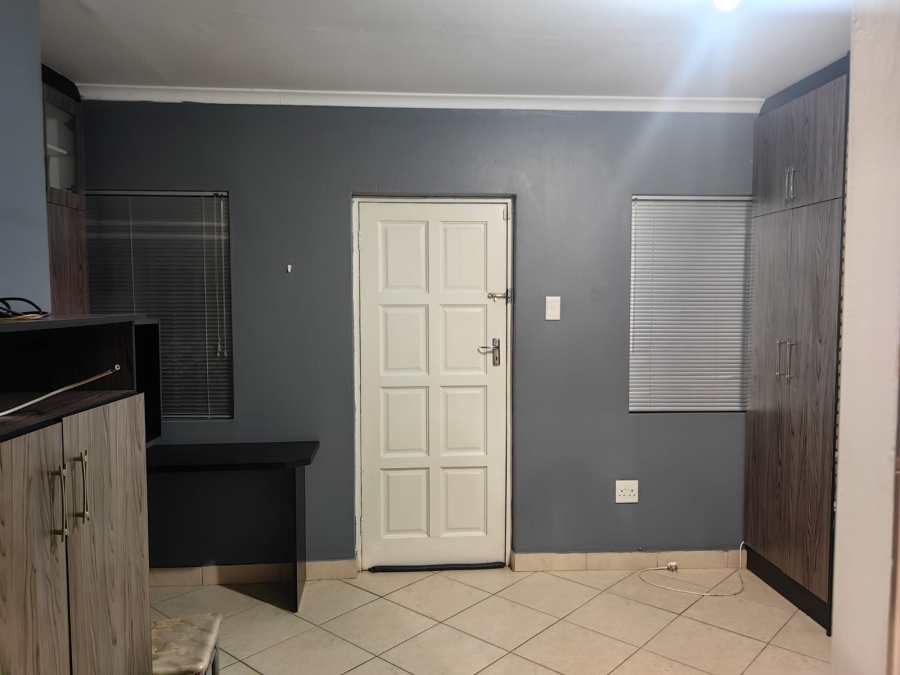 To Let 2 Bedroom Property for Rent in Brindhaven KwaZulu-Natal