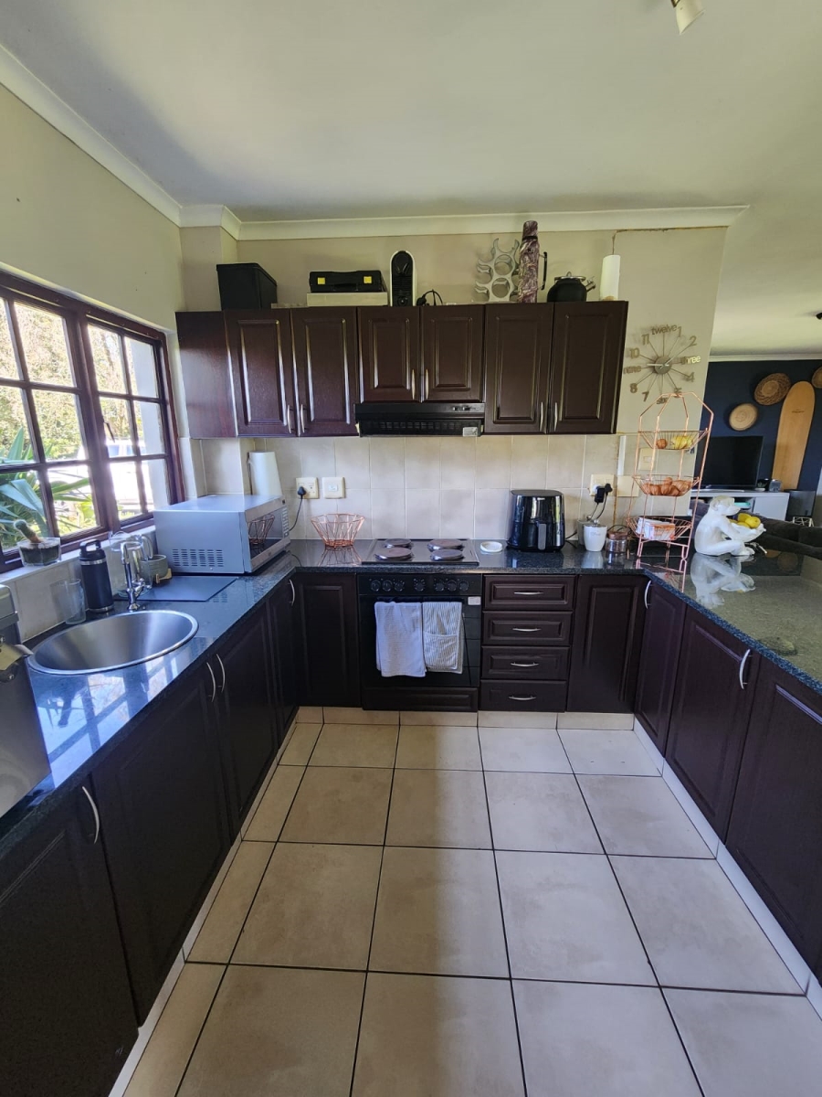 To Let 3 Bedroom Property for Rent in Clifton Hill Estate KwaZulu-Natal