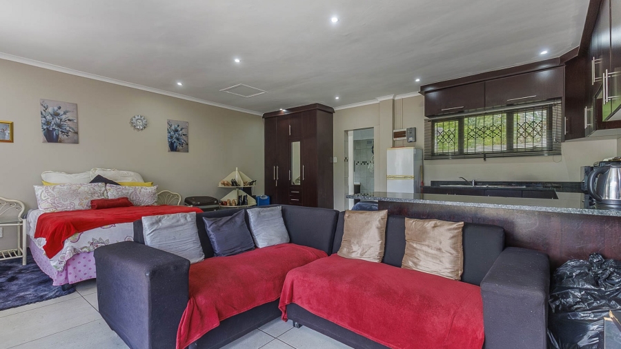 5 Bedroom Property for Sale in Wyebank KwaZulu-Natal