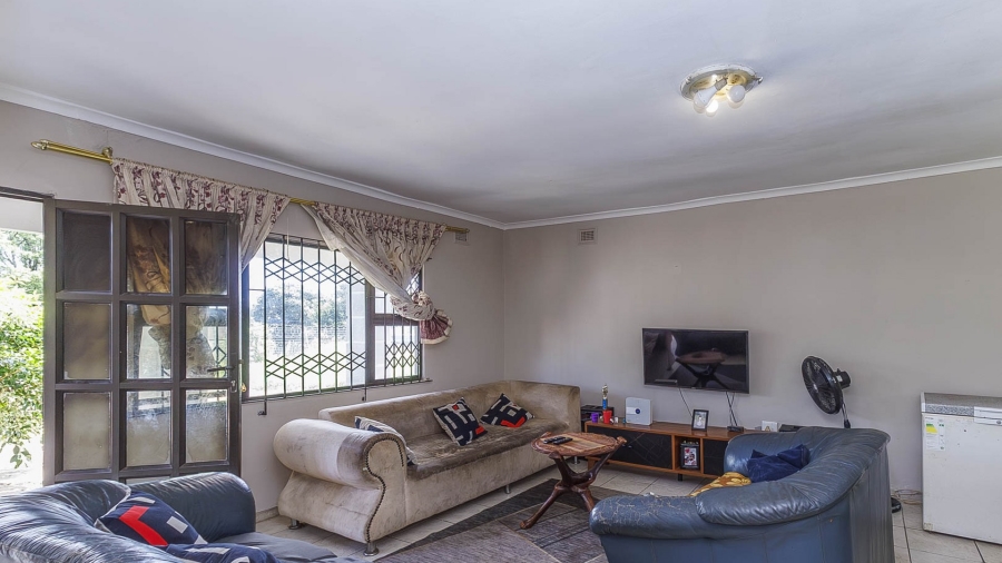 5 Bedroom Property for Sale in Wyebank KwaZulu-Natal