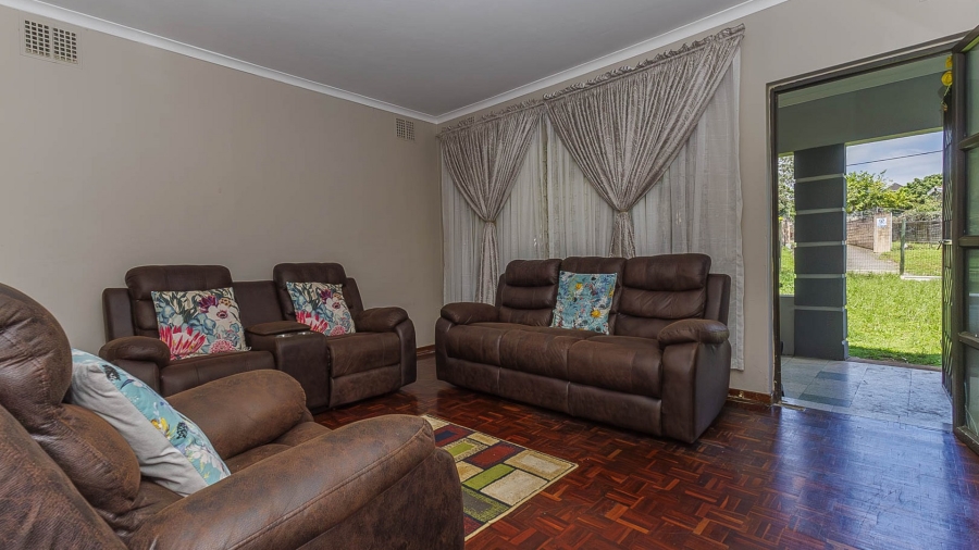 5 Bedroom Property for Sale in Wyebank KwaZulu-Natal