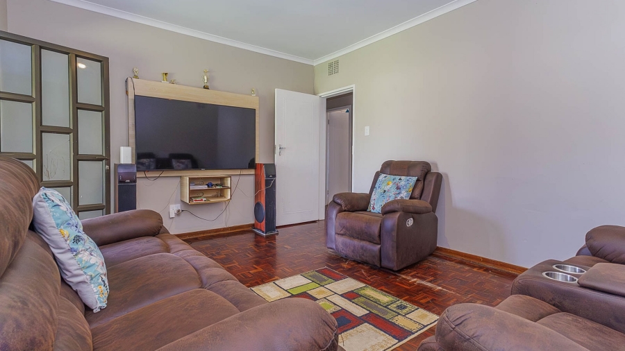 5 Bedroom Property for Sale in Wyebank KwaZulu-Natal