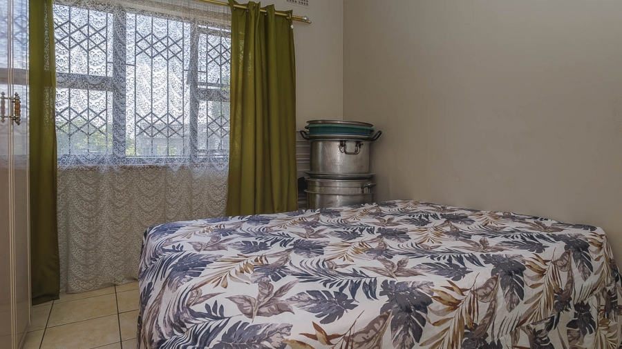 5 Bedroom Property for Sale in Wyebank KwaZulu-Natal