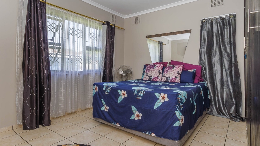 5 Bedroom Property for Sale in Wyebank KwaZulu-Natal