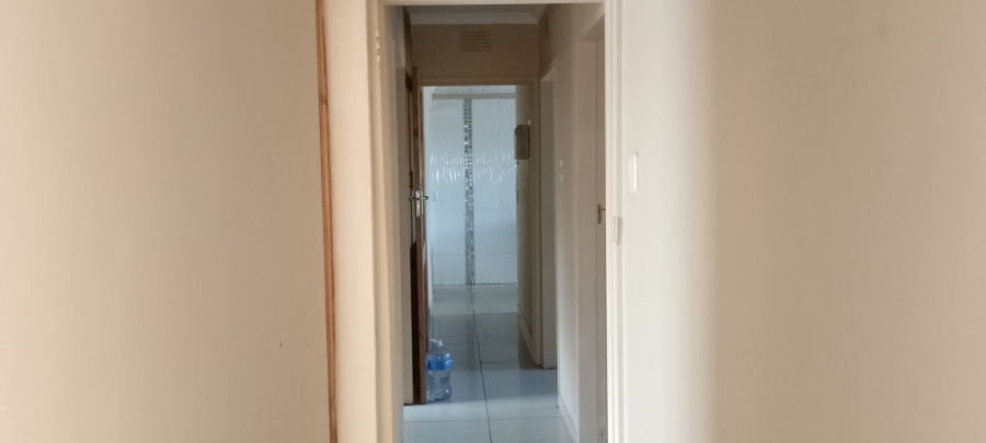 4 Bedroom Property for Sale in Esikhawini KwaZulu-Natal