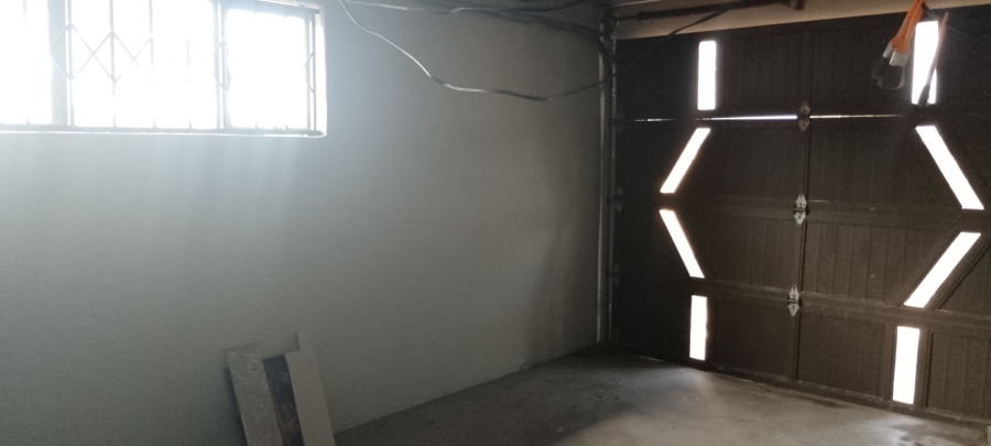 4 Bedroom Property for Sale in Esikhawini KwaZulu-Natal