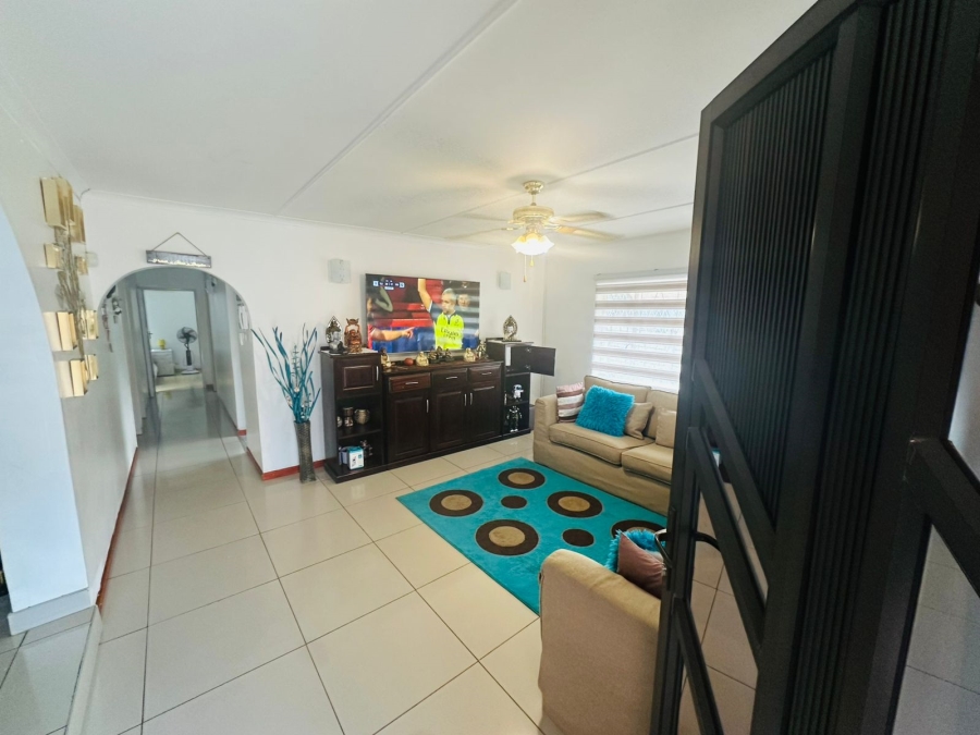 3 Bedroom Property for Sale in Raisethorpe KwaZulu-Natal