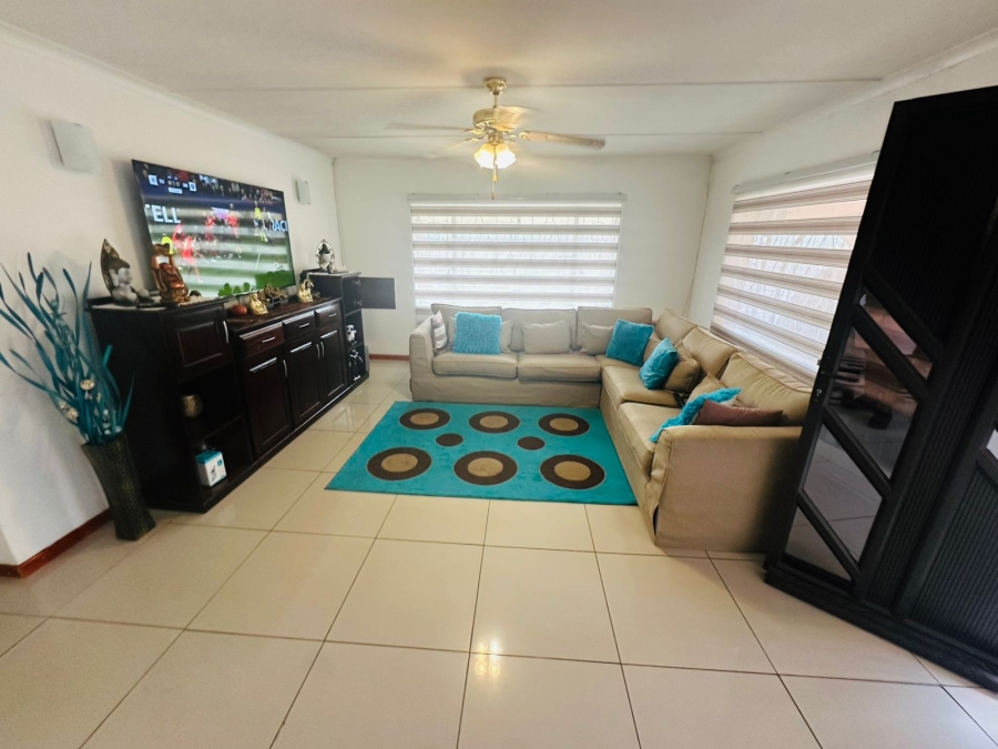 3 Bedroom Property for Sale in Raisethorpe KwaZulu-Natal