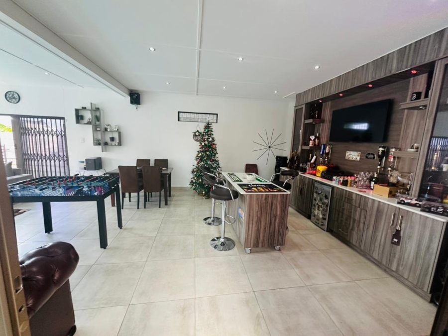 3 Bedroom Property for Sale in Raisethorpe KwaZulu-Natal