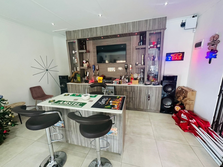 3 Bedroom Property for Sale in Raisethorpe KwaZulu-Natal