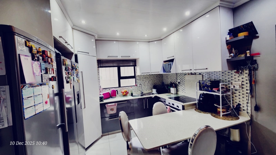 4 Bedroom Property for Sale in Allandale KwaZulu-Natal