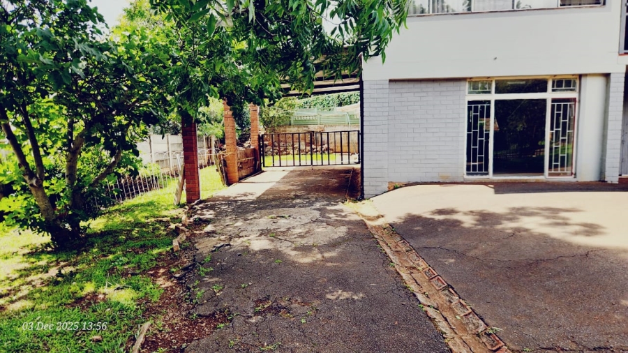 To Let 1 Bedroom Property for Rent in Hayfields KwaZulu-Natal