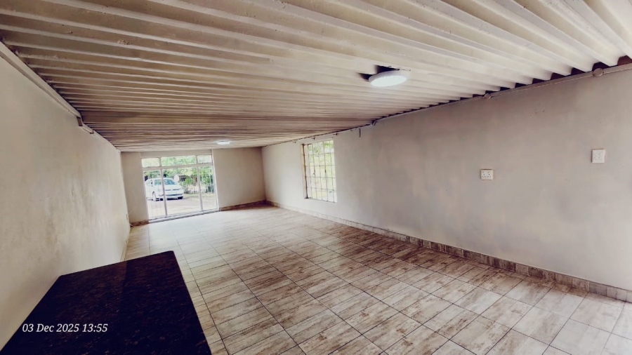To Let 1 Bedroom Property for Rent in Hayfields KwaZulu-Natal
