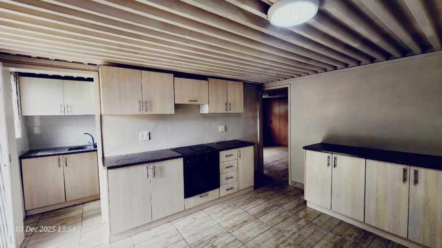 To Let 1 Bedroom Property for Rent in Hayfields KwaZulu-Natal