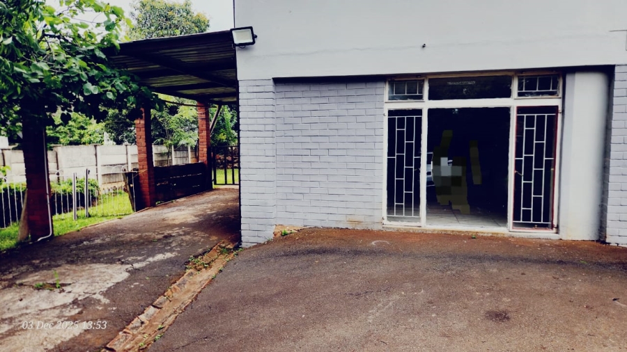 To Let 1 Bedroom Property for Rent in Hayfields KwaZulu-Natal