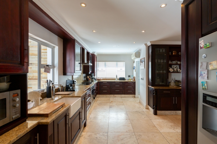 4 Bedroom Property for Sale in Umhlanga KwaZulu-Natal