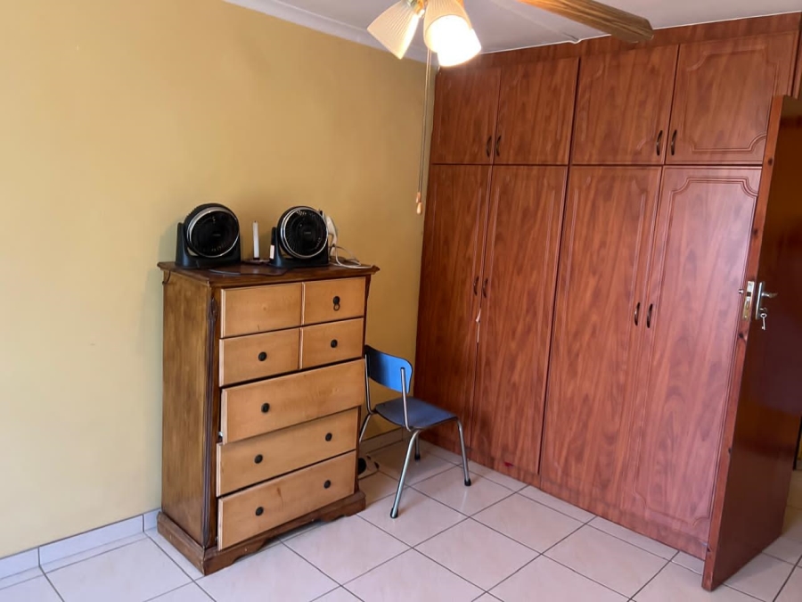 5 Bedroom Property for Sale in Regency Park KwaZulu-Natal