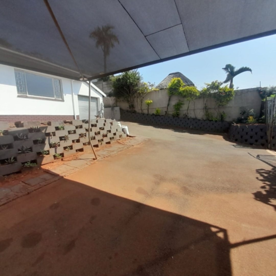 To Let 4 Bedroom Property for Rent in Bluff KwaZulu-Natal