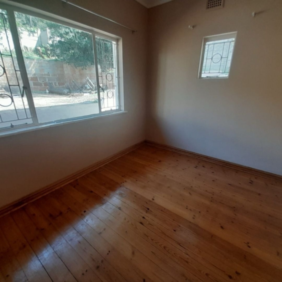 To Let 4 Bedroom Property for Rent in Bluff KwaZulu-Natal