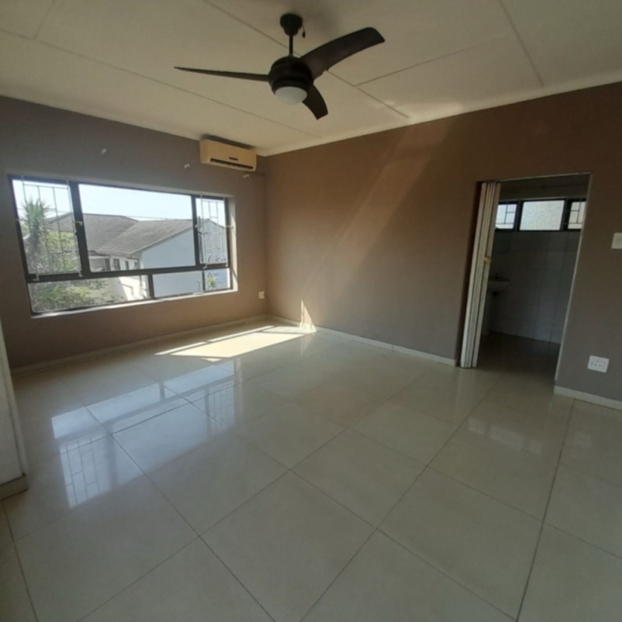 To Let 4 Bedroom Property for Rent in Bluff KwaZulu-Natal