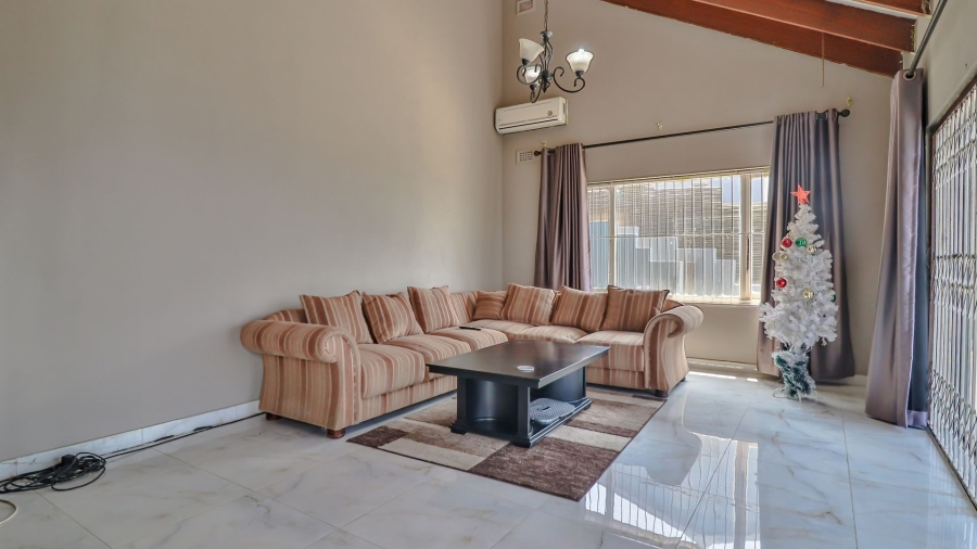 3 Bedroom Property for Sale in Brighton Beach KwaZulu-Natal